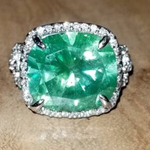 14k white gold engagament ring natural green cushion Diamond 10.91ct