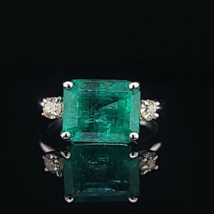Platinum engagement ring 4.47CT. Green natural Emerald GIA cert circ 1970's