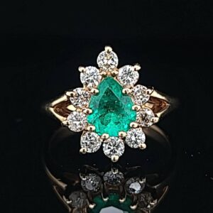 14K yellow Gold engagement  Ring 1.05CT. Natural Green Colombia pear shape