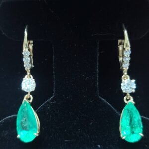 Vintage 14k yellow gold Gem natural  Colombia emerald drop earrings 4.65CT pear shape