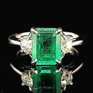 Vintage 14k white gold engagement Ring 1.72CT. Gem natural Green Emerald